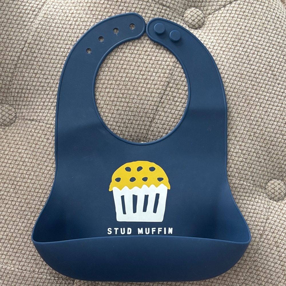Stud Muffin Navy Bib with Yellow Muffin Design